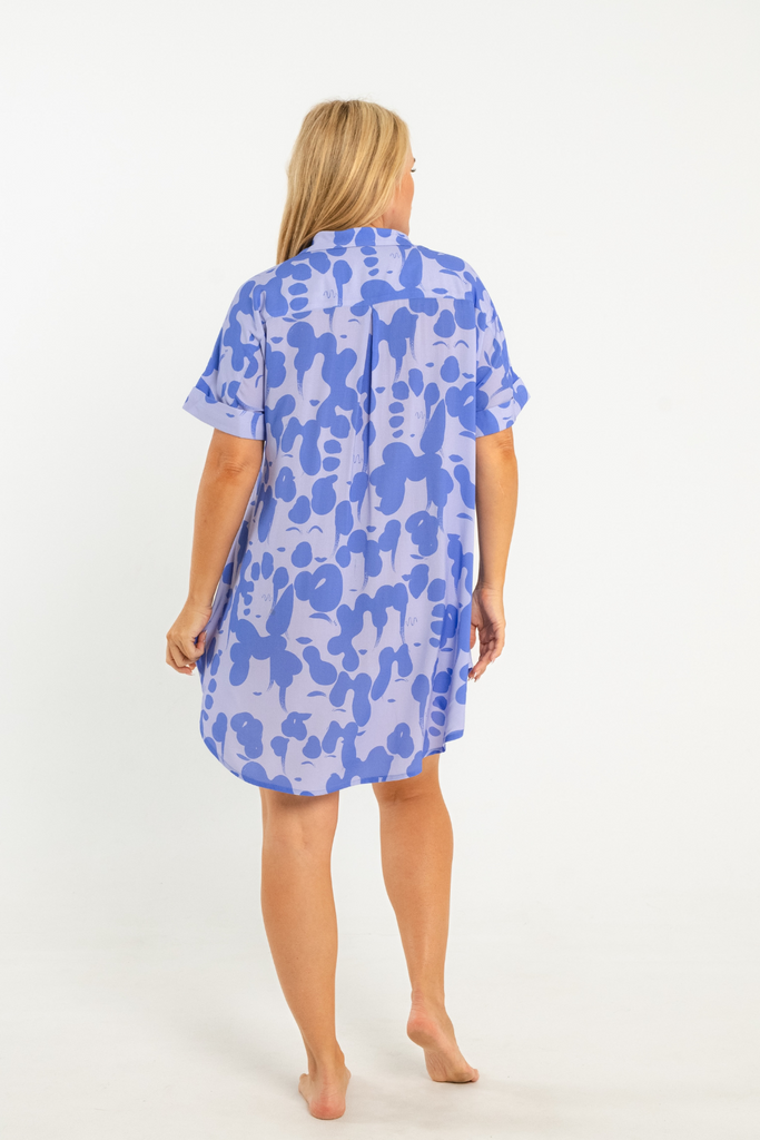 Blue abstract printed button up front short sleeve above the knee length dress with collar